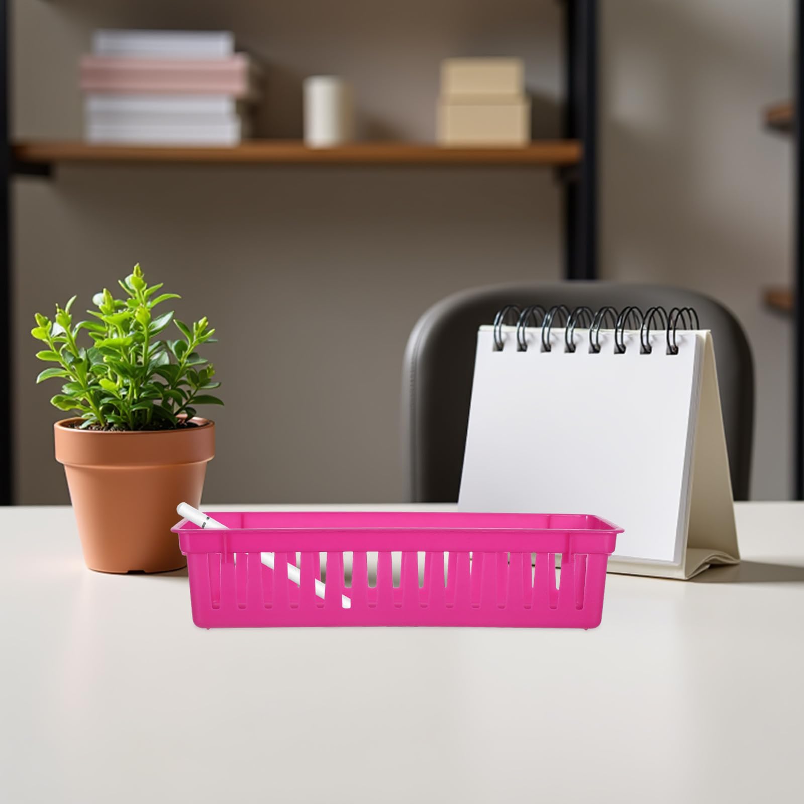 DOITOOL Cestino rettangolare in plastica da 12 pezzi per l'organizzazione della scrivania - Cestino portapenne lungo 10'' per forniture scolastiche - Vassoio portaoggetti impilabile