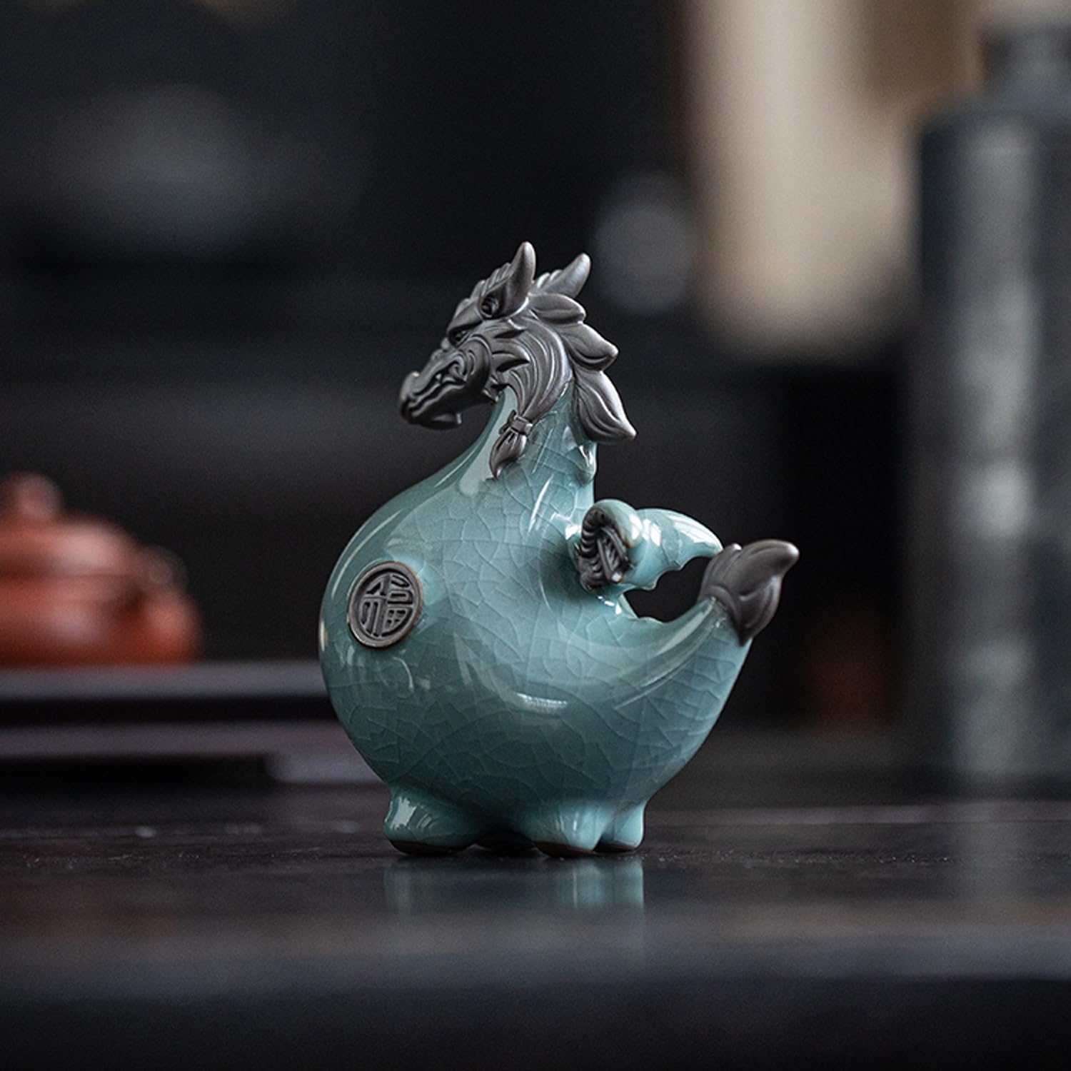 Fioletowe gliniane zwierzątka do herbaty. Uroczy ceramiczny zestaw do herbaty z figurką smoka, akcesoria, statua Loong, dekoracja biurka na ceremonię herbacianą