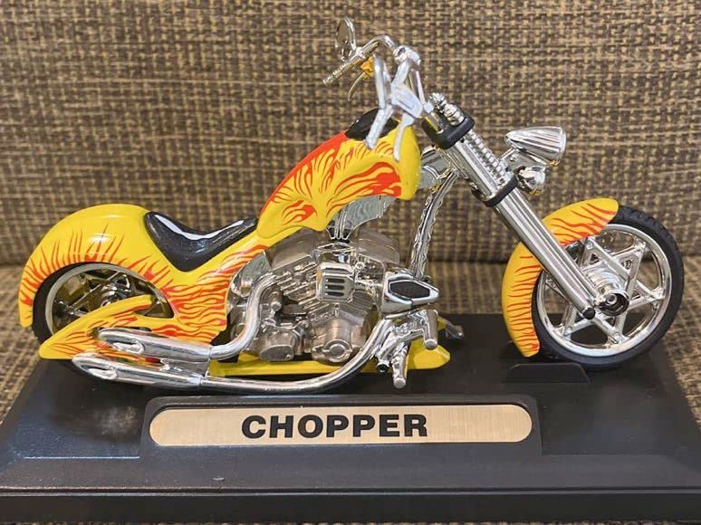 チョッパー風バイクモデル 赤金炎模様 Amazon.co.jp: 1/18 アメリカンチョッパー CHOPPER American Choppers