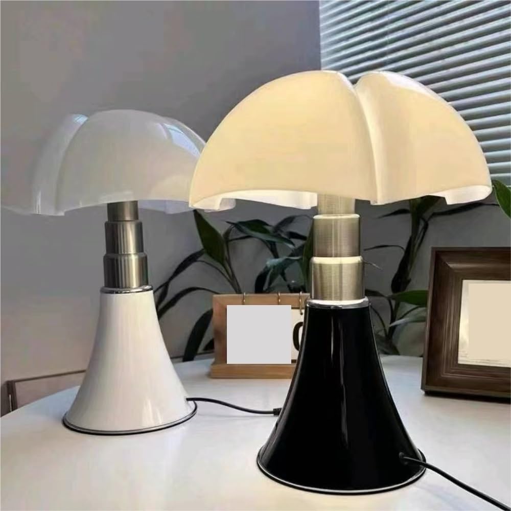 Lampada da tavolo di metà secolo, luce ambientale moderna sul | Metà del secolo, design italiano, base in metallo, luce ambientale, arredamento della