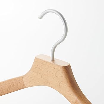 ほ*ー様 無印良品　レッドシダー　45cm ハンガー3本セット 未使用 無印良品 婦人レッドシダーハンガー - メルカリ