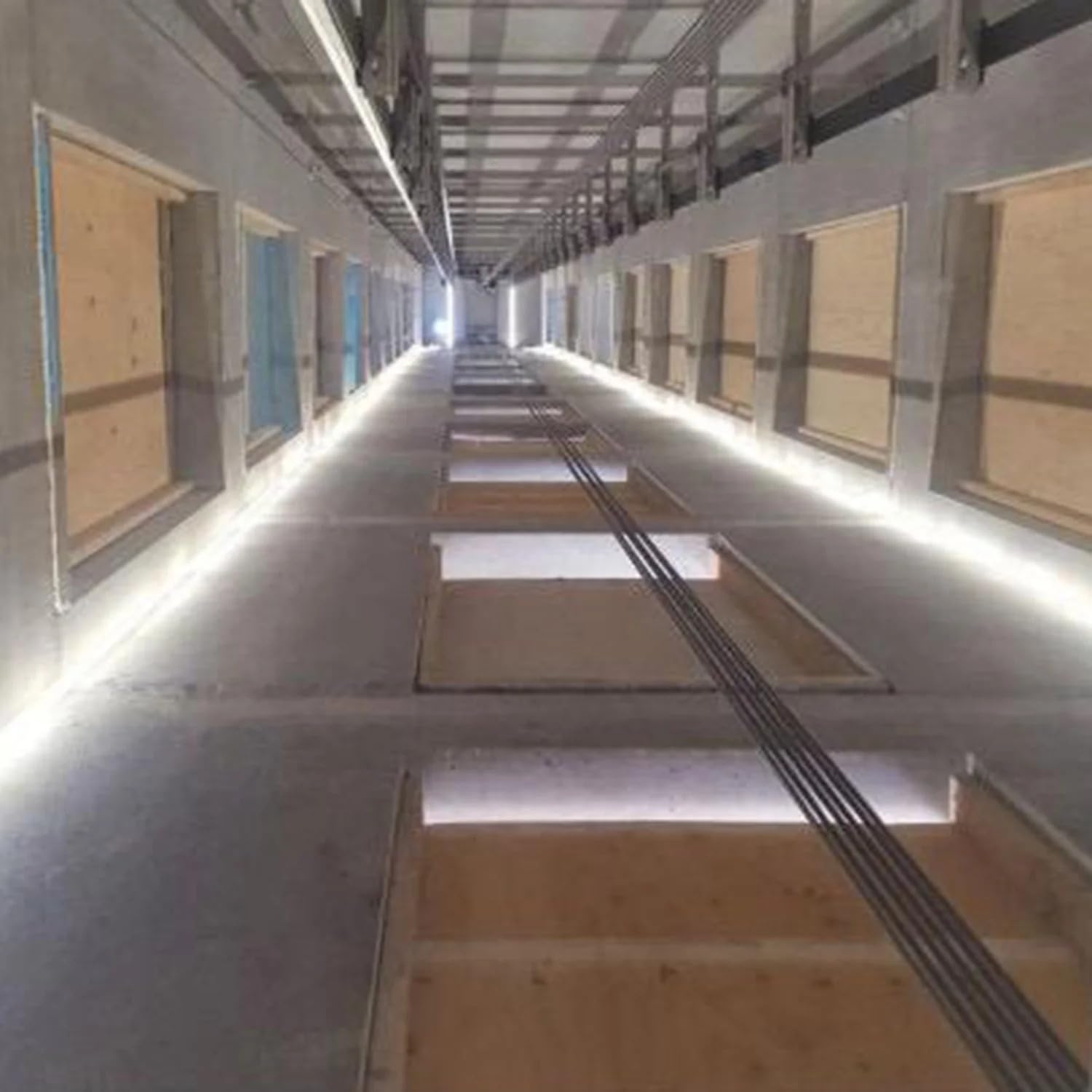 BauOn 15Meter LED-Baustellenbeleuchtung, 230V LED-Lichtschlauch, 6000 K Tageslichtweiß, 19.500 lm, IP65, Innen- & Außenbereich, robuster Silikon-Lichtschlauch für Baustelle & Werkstatt