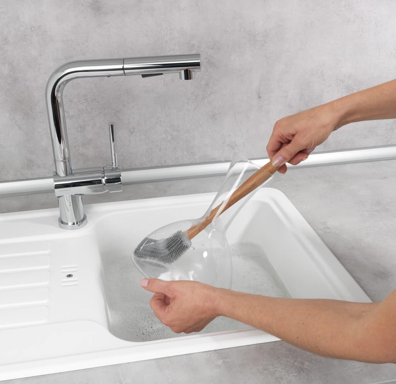 WENKO Washing Brush, Silicone, Gray, 30 x 4.5 x 4.5 cm