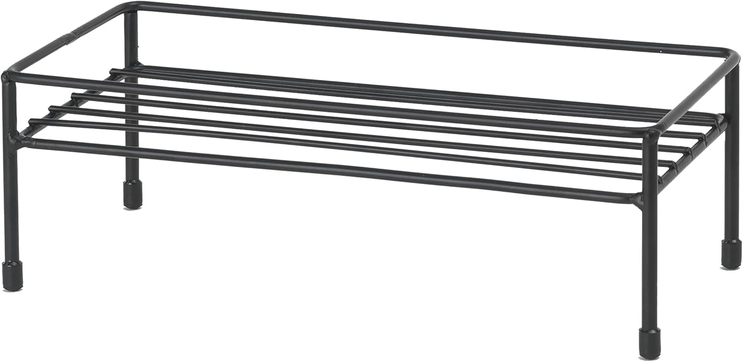 PetRageous 81030 Gizmo's Set The Table Steel Frame Dog Feeder, 3-Inch Tall Dining Table by 13-Inch Long and 5.75-Inch Wide, Holds Two 5.5-Inch Diameter Bowls, for Small and Medium Dogs and Cats, Black 3-Inch Height