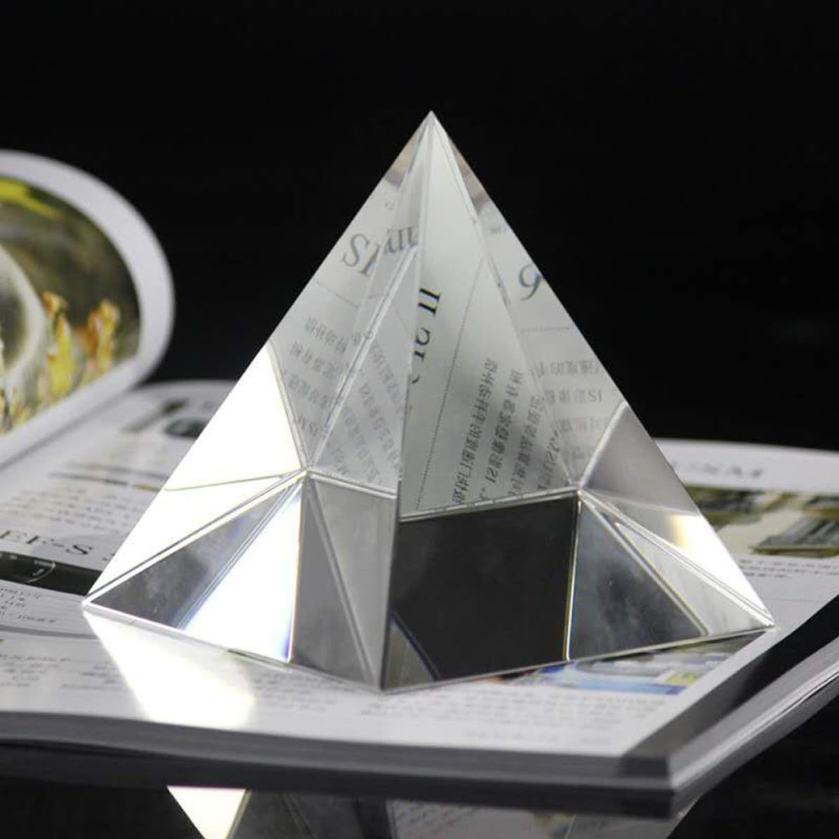 Pyramide Prisme Optique en Verre 100mm pour Bureau et Contemplation