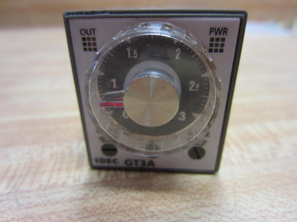 IDEC GT3A-1AF20 PLUG-in, TIMER, SPDT 3A, 8-PIN