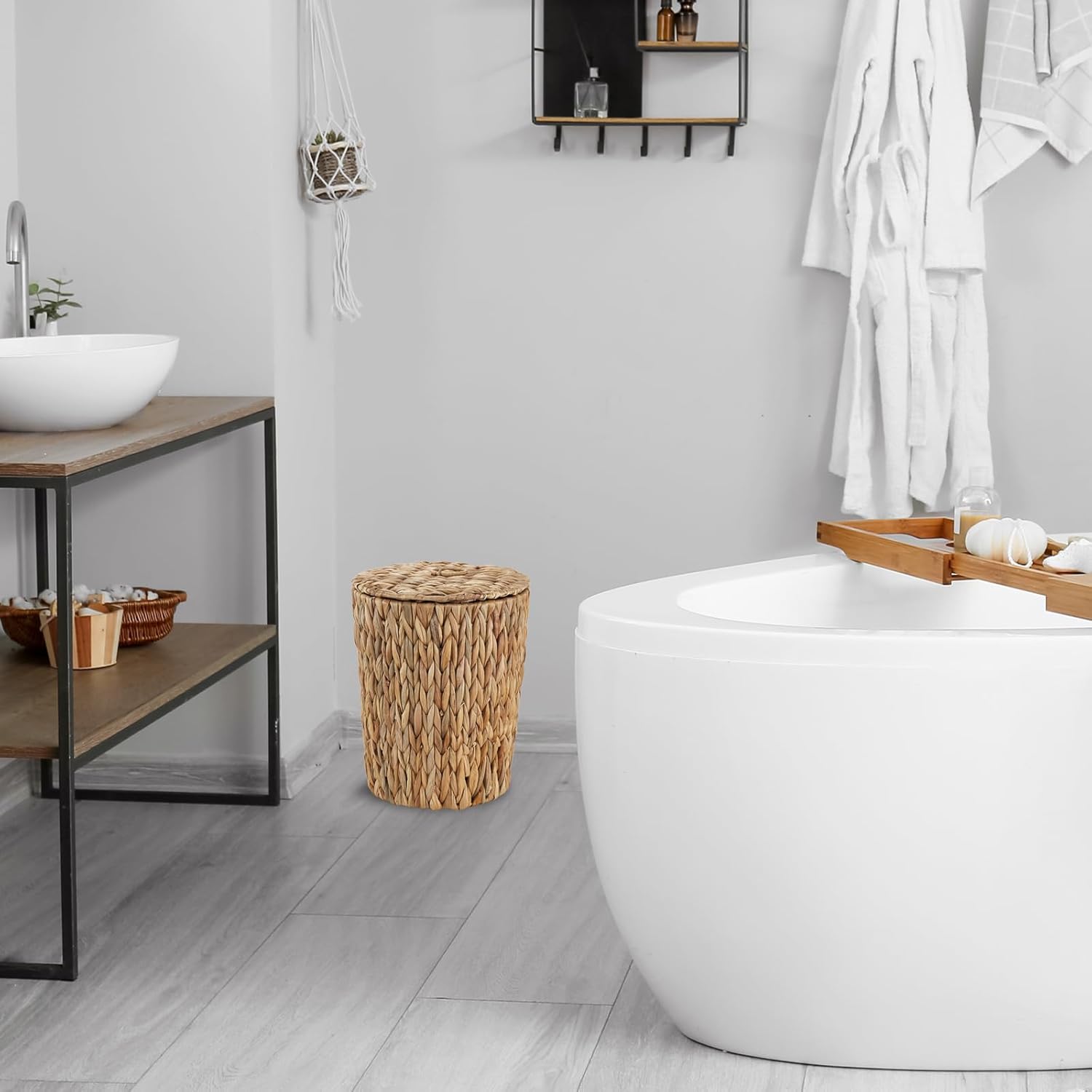 4 Gallons Wicker Trash Can with Lid - Bathroom Garbage Can - Boho Hand Woven Natural Water Hyacinth Wicker Waste Basket for Bedroom, Living Room, Home, Office