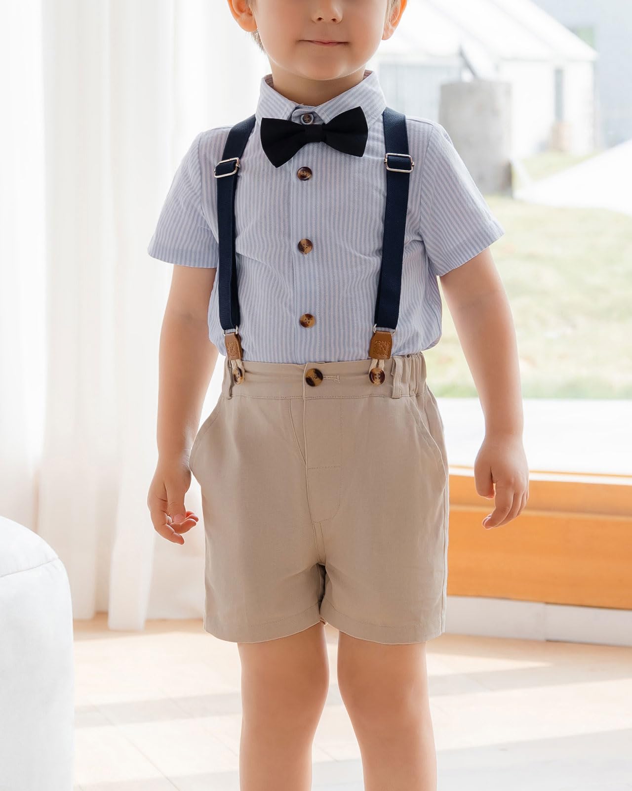 Conjunto de Boda Fiesta Ceremonia para Niños Camisa de Manga Corta con Pajarita + Pantalones Cortos/Pantalón con Tirantes 4 Piezas
