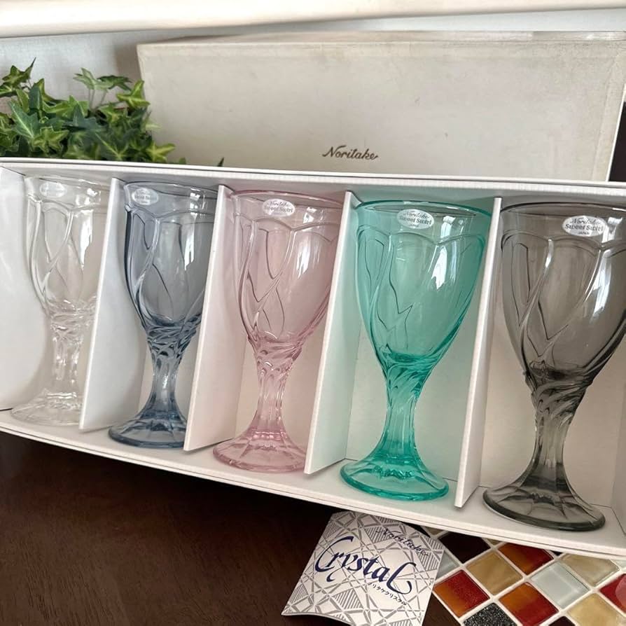 ノリタケクリスタル 12個セット ピンク、ブルー、グリーン各４個 Amazon | Noritakeノリタケ クリスタルSweetSwirl ワイン グラス