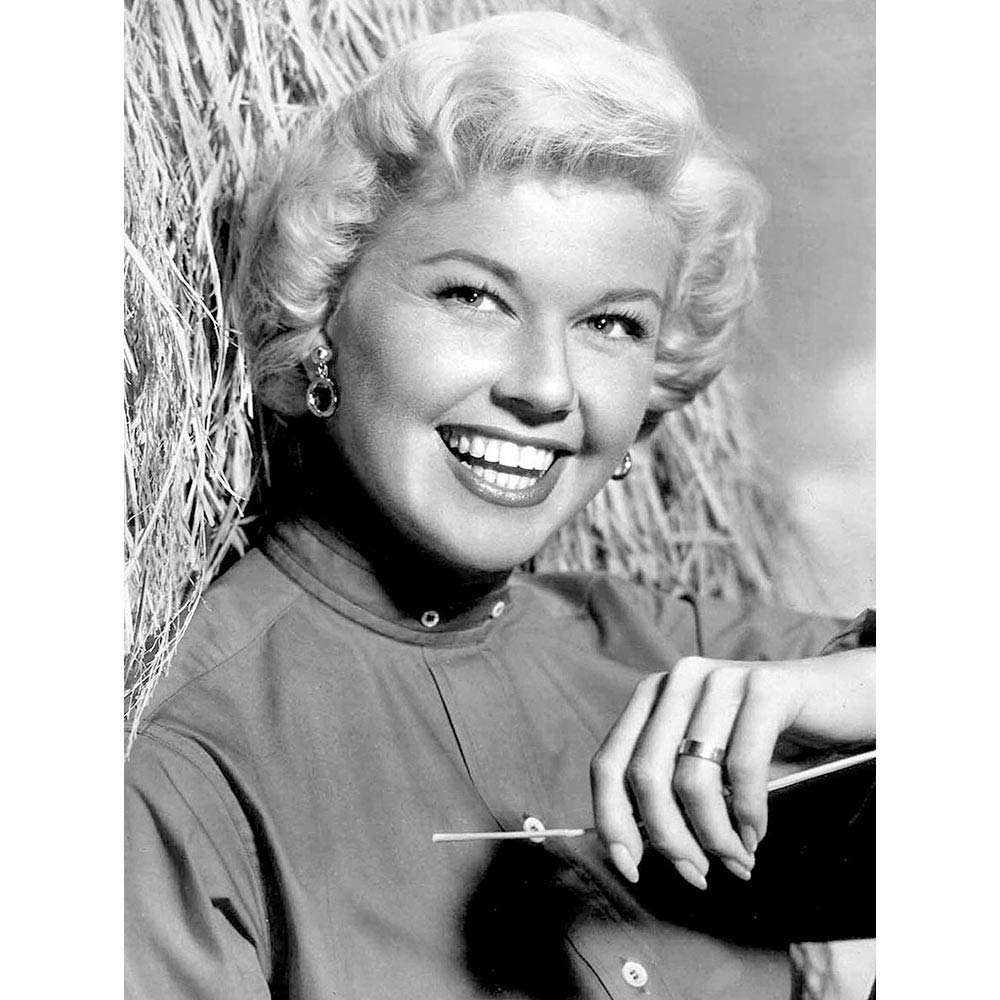 Wee Blue Coo Hollywood Publicity Shot Doris Day Art Print Poster Wall Decor 12X16 Inch