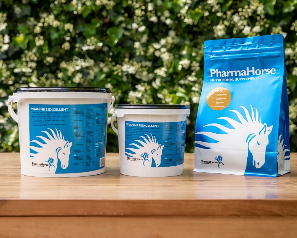 PharmaHorse Vitamine E Excellent | Supplément Alimentaire Cheval | Prévient Les courbatures | Soutien Musculaire Cheval | avec Sélénium | sans dopage & sans sucres ajoutés | 1000 Grammes