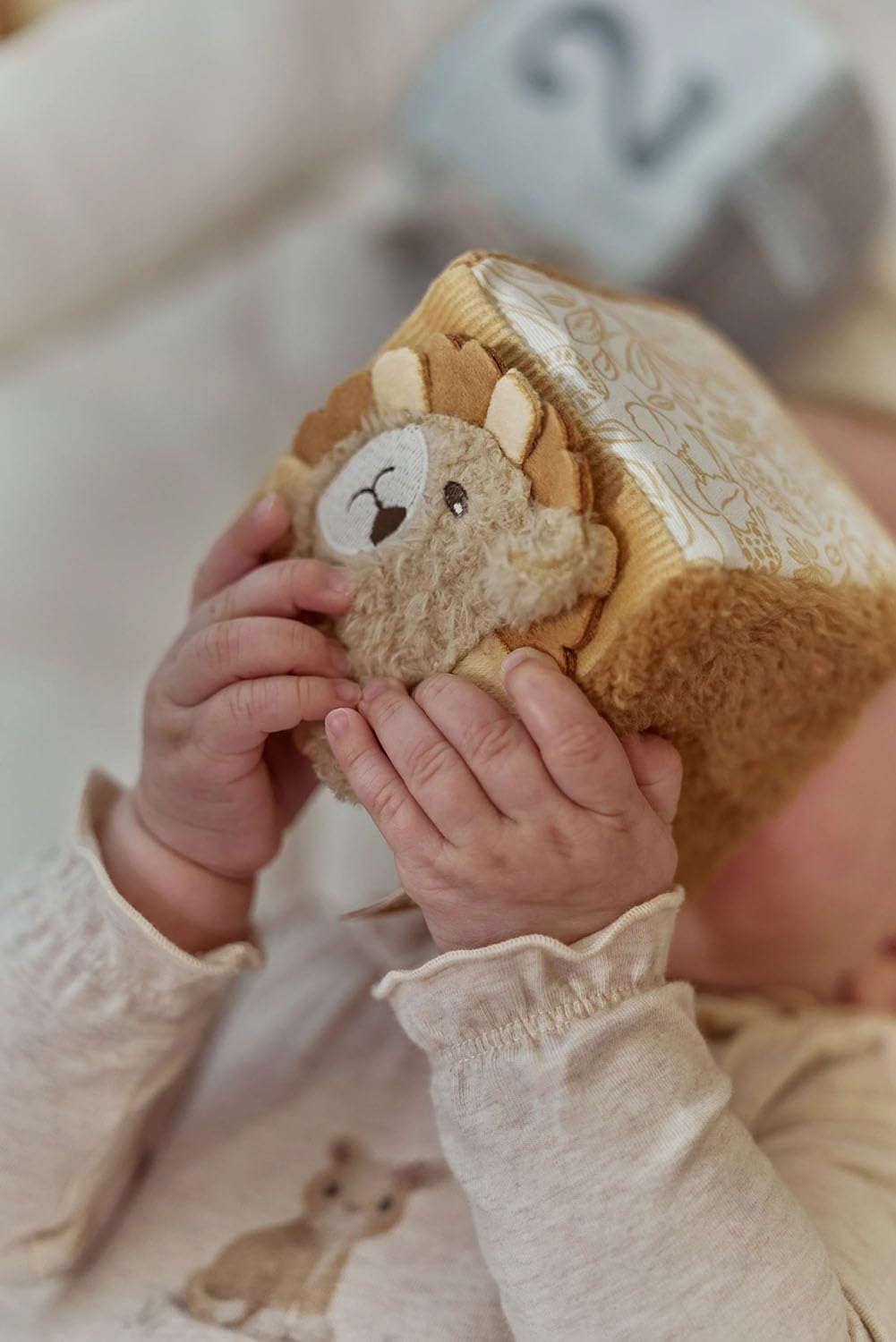 Little Dutch Activity Stoffwürfel - Fühlwürfel - Spielwürfel - Aktivitätswürfel - für Babys ab der Geburt - Unisex - Safari Friends