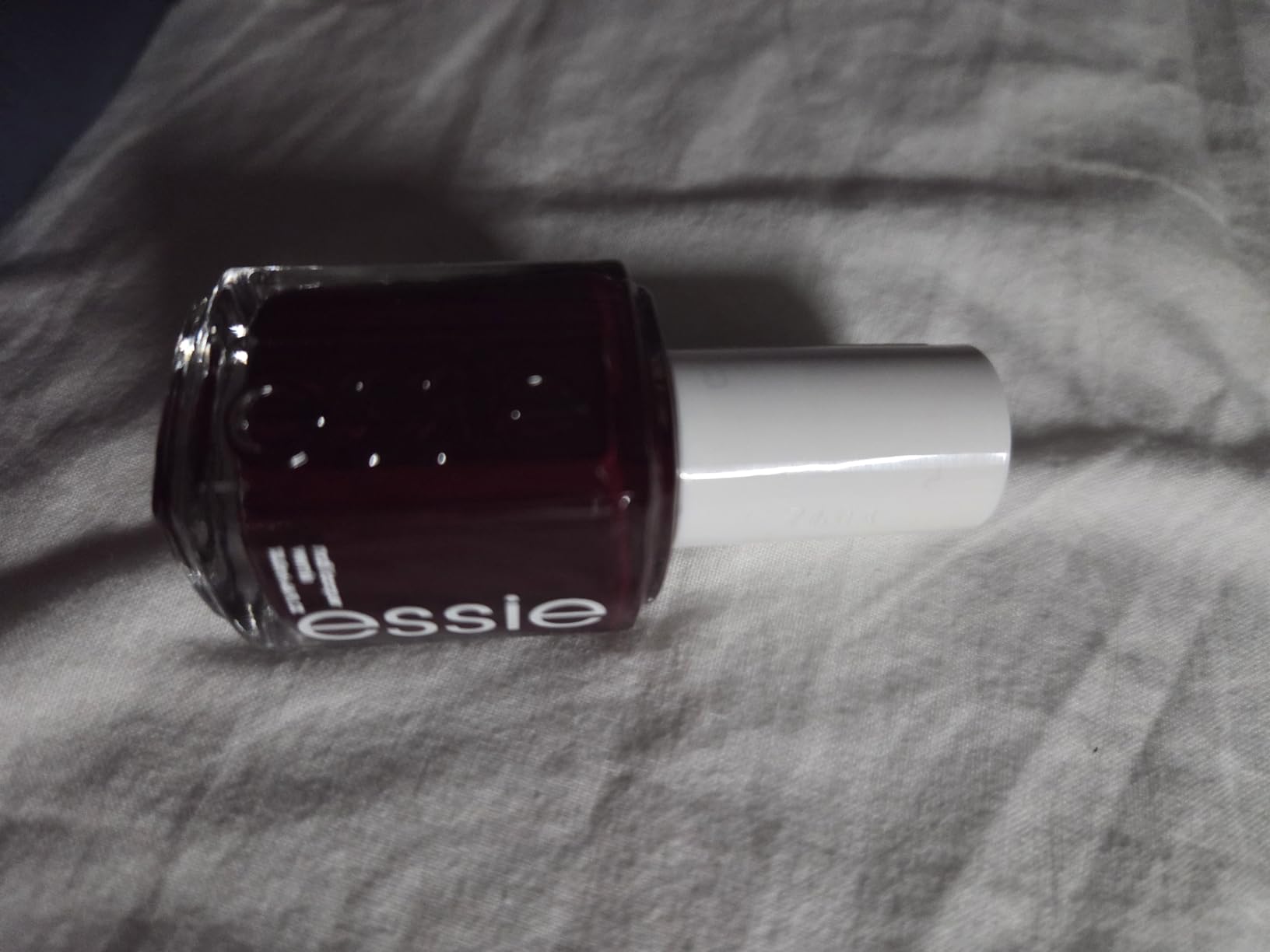 Essie Nail Polish, Salon-Quality, 8-free Vegan, Deep Berry, Berry Naughty, 0.46 Ounces