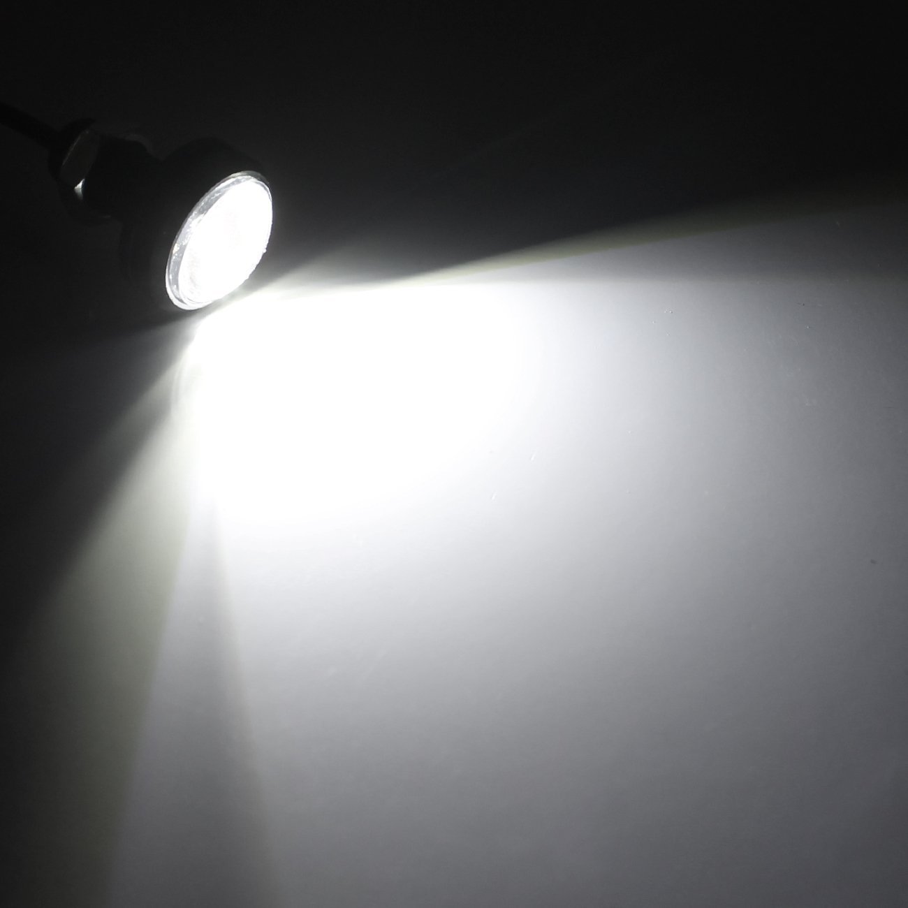 LED スポットライト(ホワイト) ×2個 Amazon | ボルト型 LEDスポットライト 2色発光 ウィンカー連動 2