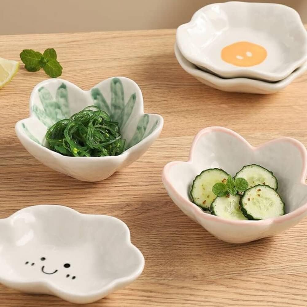 4-Piece Set of Creative and Cute Ceramic Small Plates of Four Different Shapes Snack Appetizer Plate Sauce Seasoning Plate (Brass)