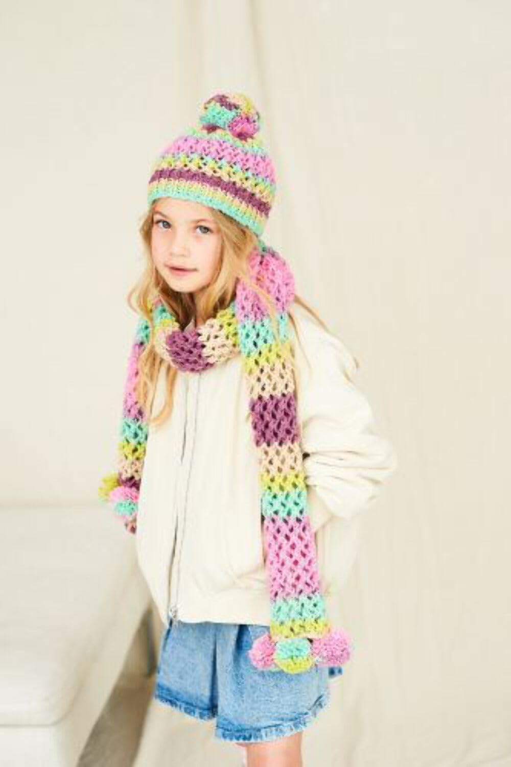 Stylecraft Multicolored 10050 Child Chunky Hat Scarf Knitting Pattern