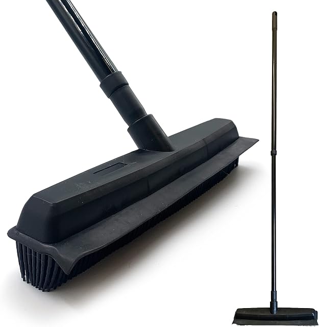 Rubber Broom Indoor with Telescopic Metal Handle, Silicone Broom Rubber Brush for Pet Hair Removal, Soft Indoor Broom with 32cm Carpet Brush for Cleaning Pet Hairs and Dust