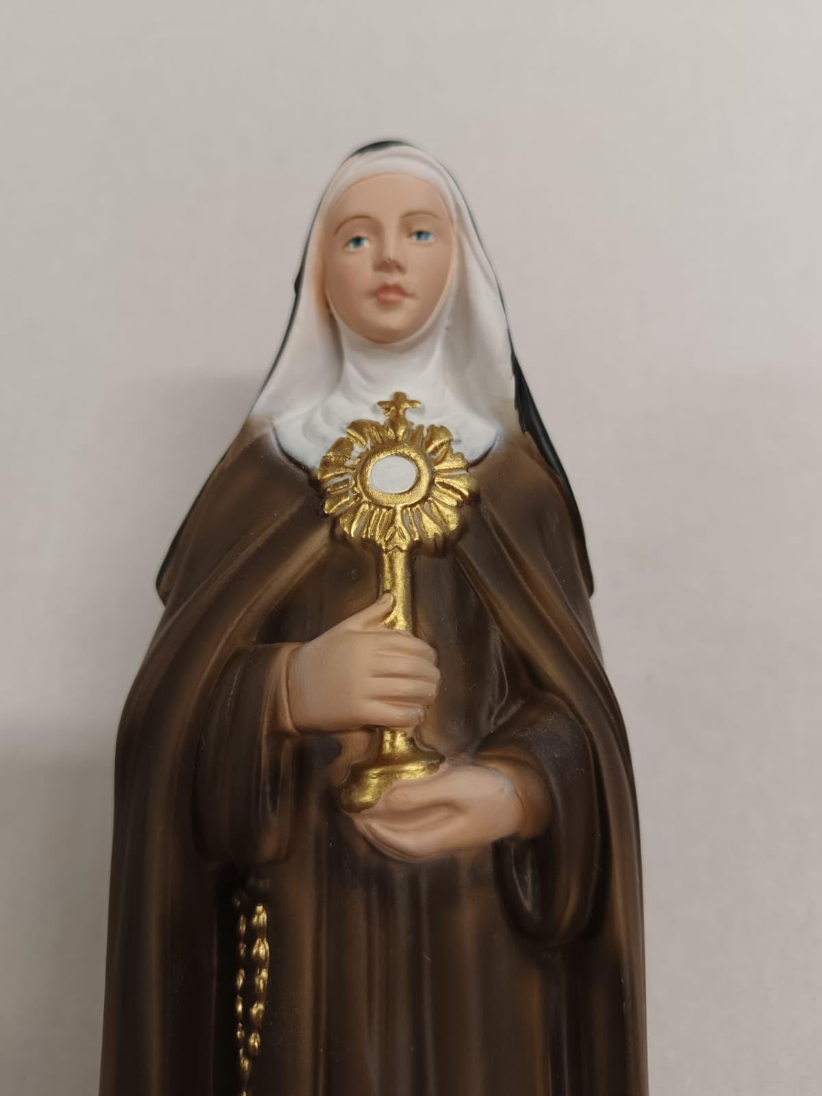Generico ArteSacracaravaggio Statua di Santa Chiara d'Assisi cm 30 (11,81 inches) in marmo resina piena decorata a mano di produzione artigianale italiana