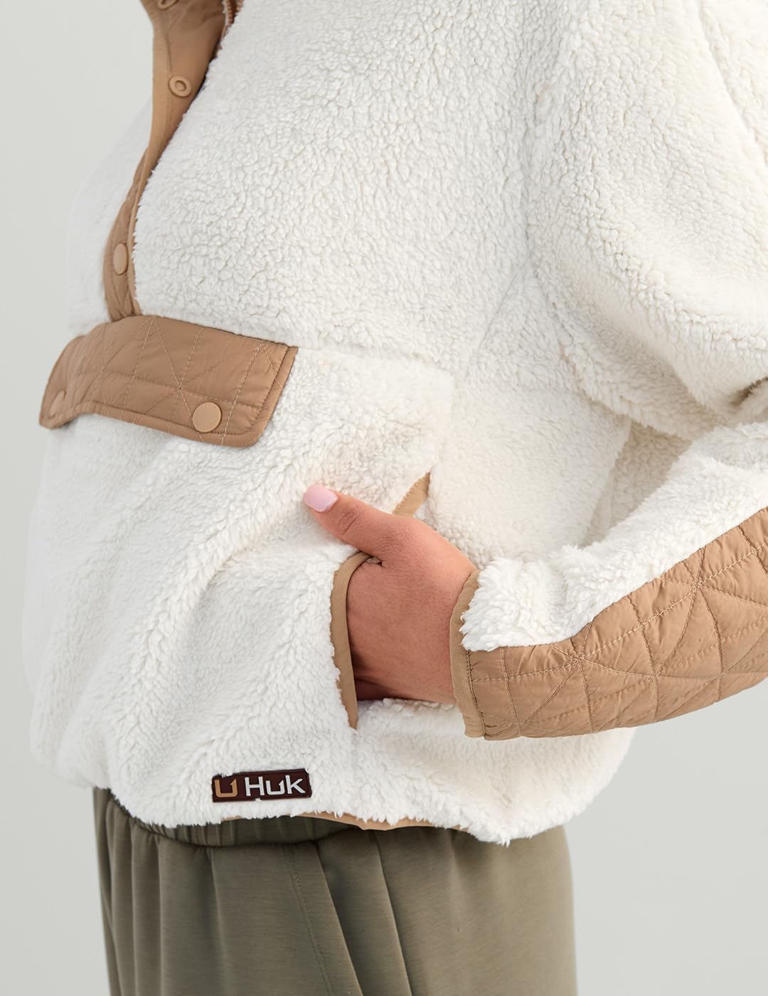 HUK womens Plush Fleece 1/2 Zip Pullover, Cozy Sherpa Fleece With Front Drop-in Pocket and Quilted Details - Image 4