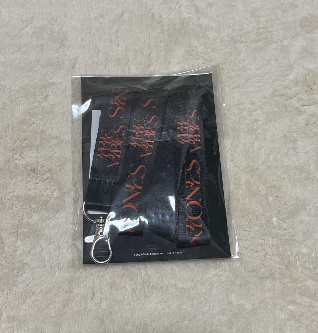 Amazon.co.jp: SixTONES THE VIBES 特典 ネックストラップ : おもちゃ