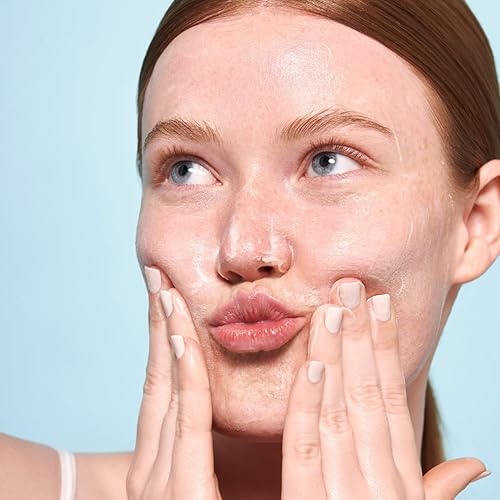 Miniatura 4 de Indie Lee Limpiador facial iluminador, limpiador hidratante diario, desmaquillante y mascarilla exfoliante para iluminar, reafirmar y proteger la