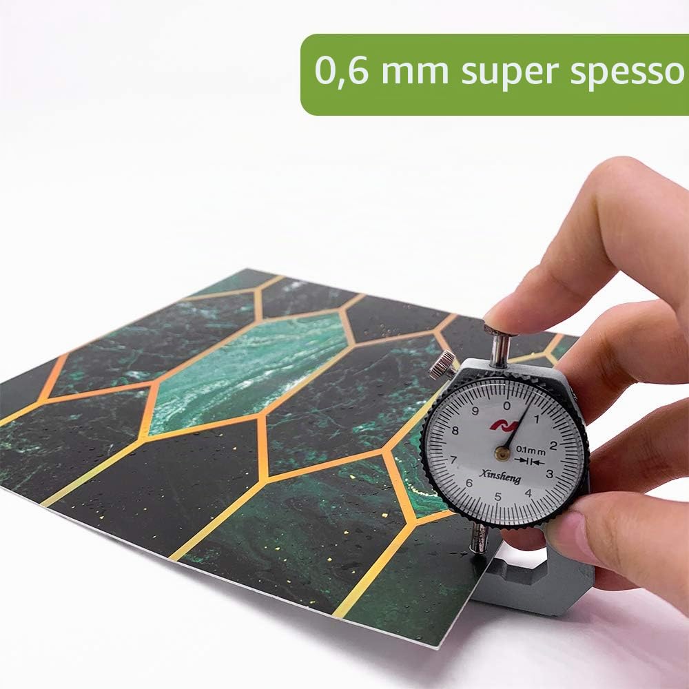 Alwayspon Piastrelle adesive da parete autoadesive, impermeabili, in PCV, per soggiorno, cucina, bagno, decorazione per la casa, 20 x 20 cm, doratura verde, 30 pezzi