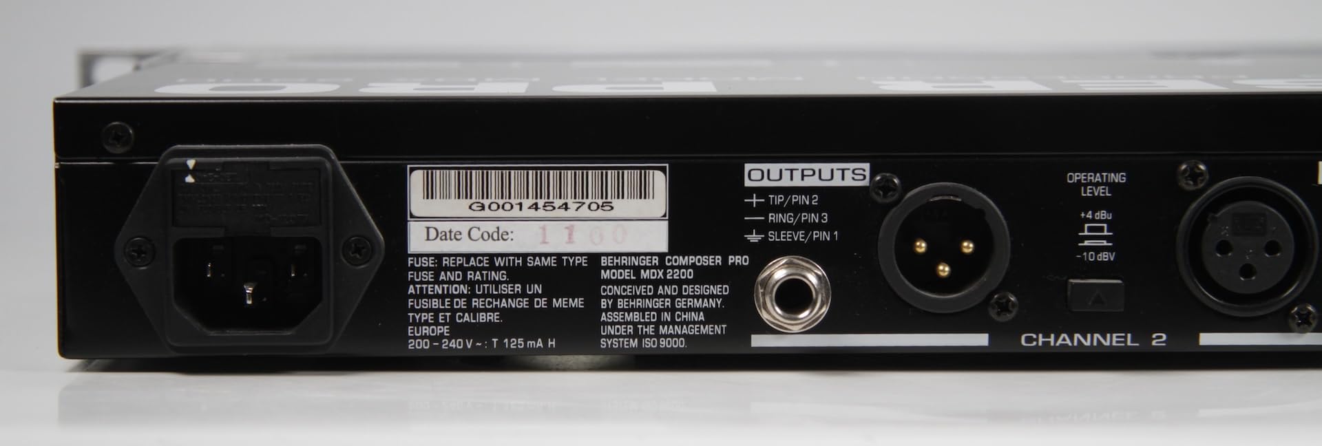Behringer Composer Pro MDX 2200