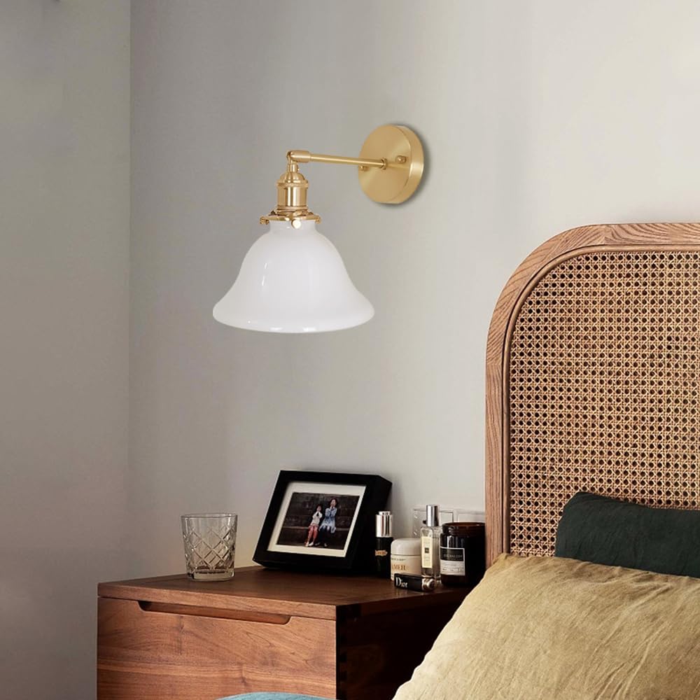 Applique da Parete in Ottone Regolabile, Moderna Lampada da Parete in Vetro Bianco Latte con Interruttore on/off, Lampada da Parete in Ottone Spazzolato retrò Vintage, Paralume in Vetro a Forma d