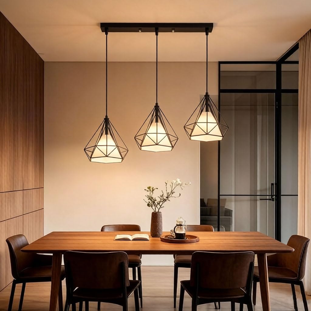 Czarna Lampa Wisząca Industrialna Z Geometryczną Klatką Trójświetlna Z Białymi Kloszami Plafon Wiejski Amerykański Z Rombową Klatką Z Kutego Żelaza Do Jadalni I Baru(A)