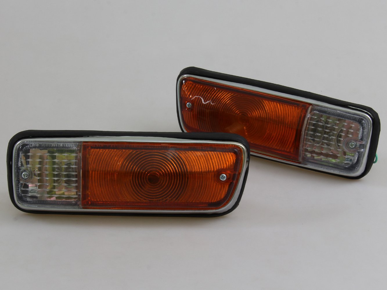 FRONT TURN SIGNAL LIGHTS LH/RH NEW (2 PIECES) FIT FOR DATSUN 521 TRUCK