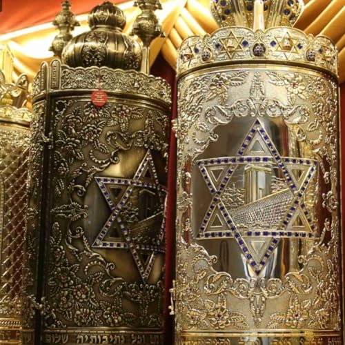 The great debate of reciting half kaddish when reading more than one Sefer Torah Podcast Por arte de portada