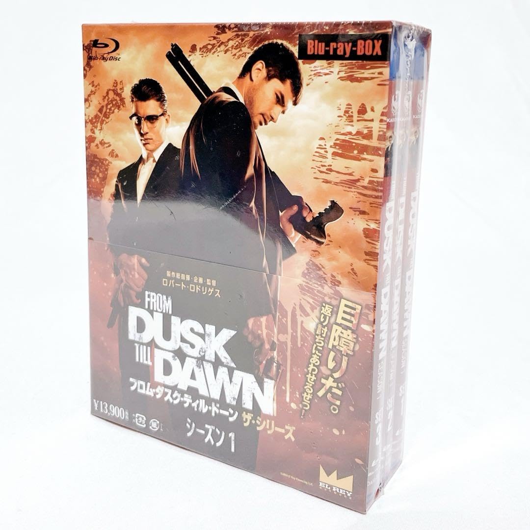 Amazon.co.jp: 即 フロムダスク ティルドーン シーズン 1 Blu-ray 5枚 