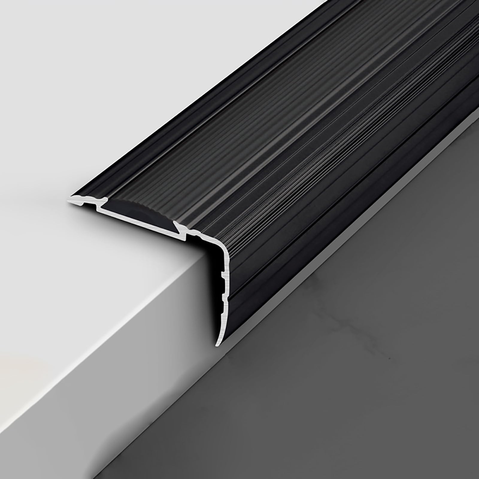 Wasserdichter Treppenkantenschutz aus Aluminium for den Innenbereich – rutschfeste Treppenkanten for Villen, Lofts, Hotels und Apartments – 1 Stück(Black,125cm)