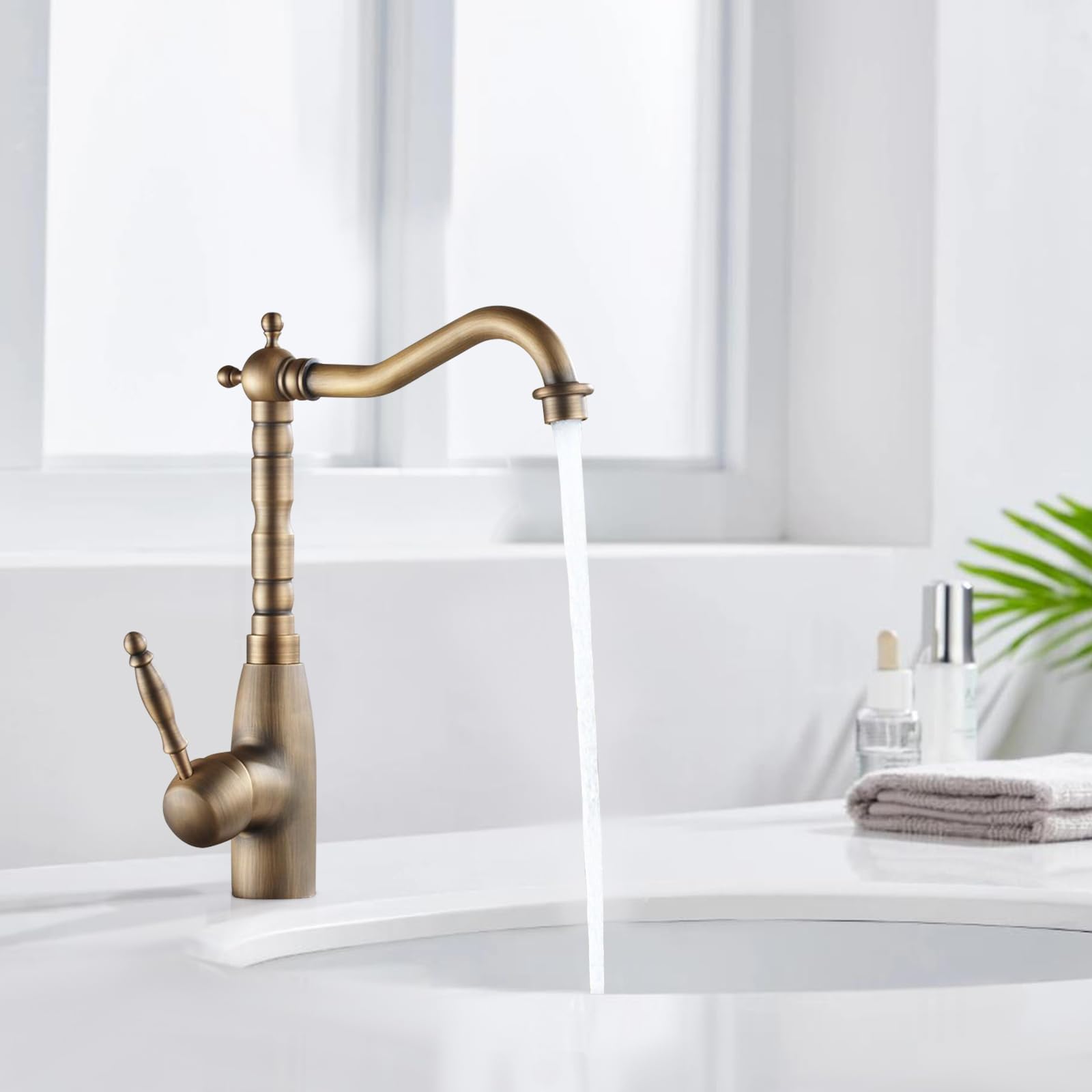 Grifo retro para cocina en latón antiguo ｜ Mezclador para lavabo