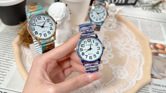 Amazon.com: Lancardo Stylish Elastic Strap Watch: Quartz Big  display picture 2