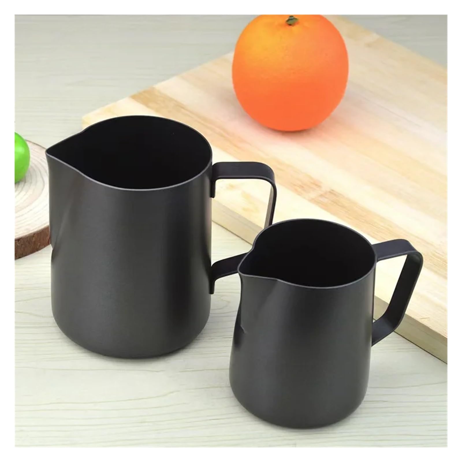Jarra medidora de acero inoxidable compatible con leche, café, 350/600 ml, espumador de leche, accesorios for jarra.(600ML black)