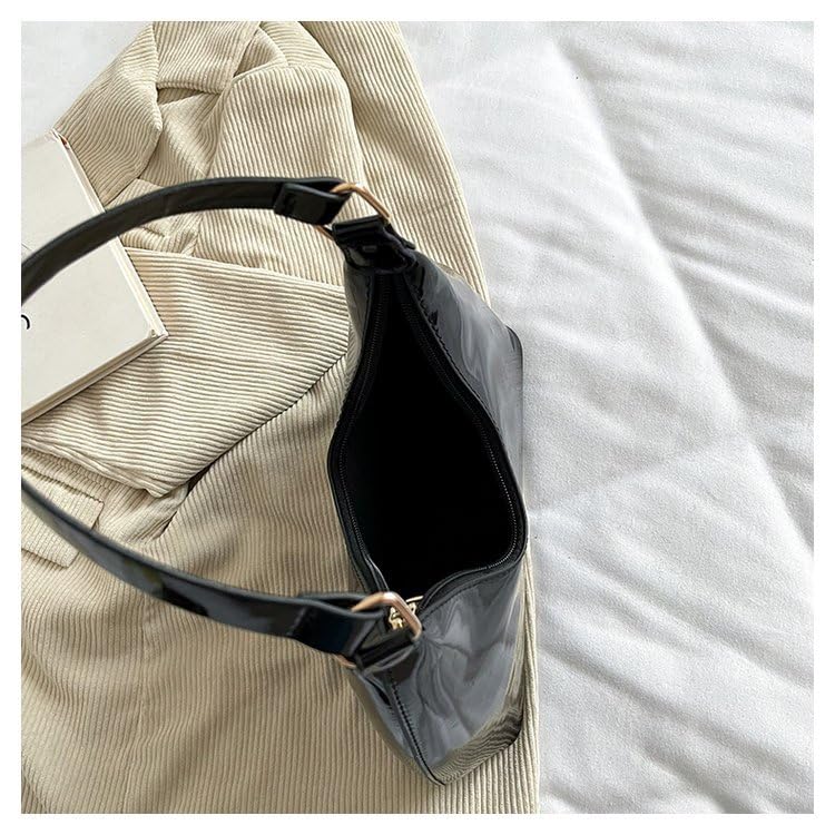 Bolso Hobo de Charol Pequeño para Mujer miniatura 5