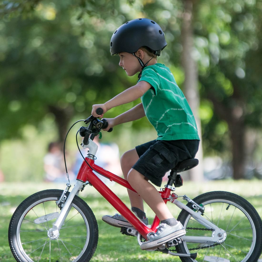 Melon Fahrradhelm »Closed Eyes« für Damen, Herren und Kinder | Leichter & sicherer urbaner Cityhelm mit Magnetverschluss, individuell anpassbar in schwarz | Größe M-L (52-58 cm) …