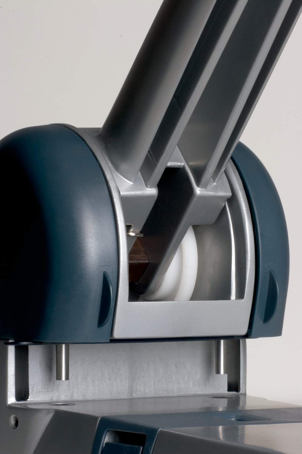 Leitz PETRUS 623363 - Taladro de gruesos y especiales 2 agujeros modelo 582 color plata