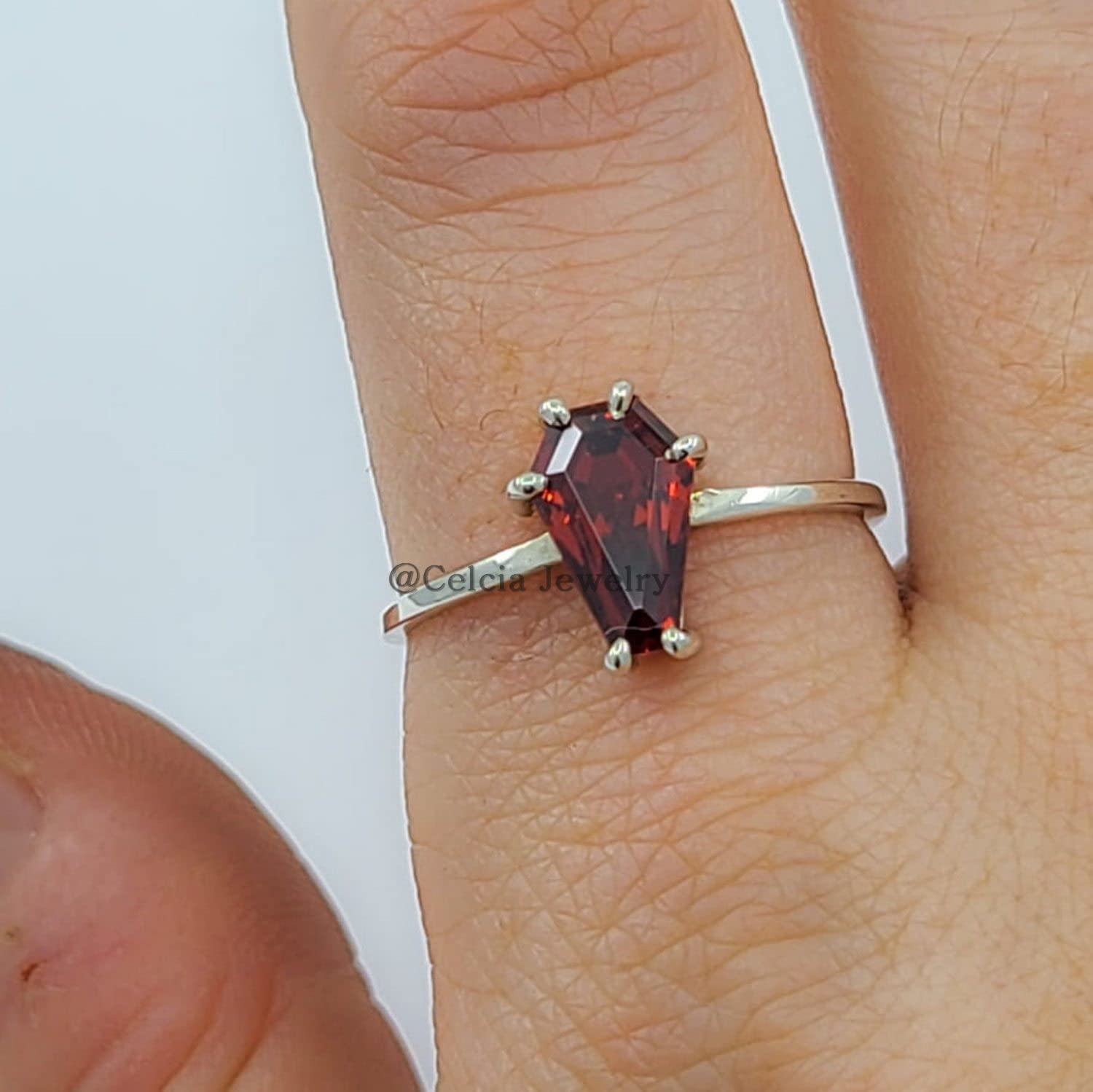 Schwarzer Onyx-Edelstein-Sargring, Statement-Ehering, Jahrestagsgeschenke für Ehefrau, Brautjungfer, Freundschaft, Tochter, Brautdusche, einzigartige Geschenke
