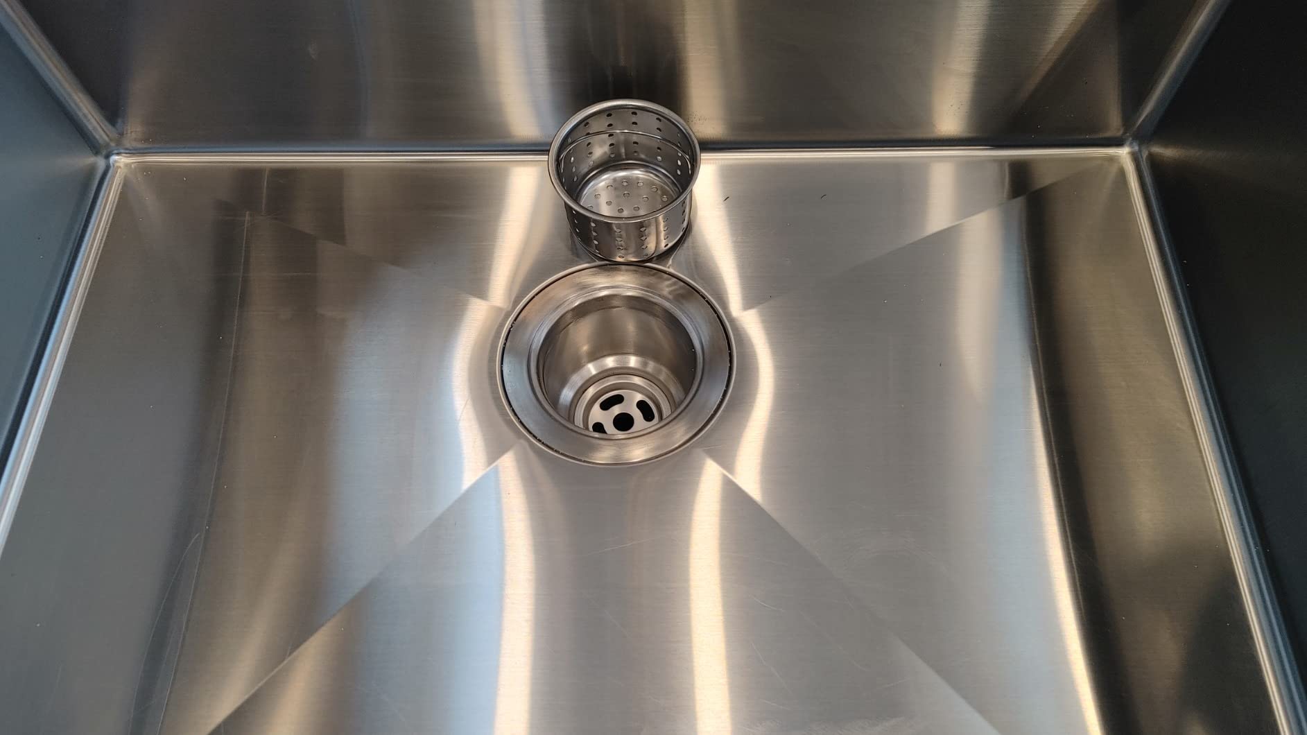 32/mo Finance ROVOGO 24 x 18 inches Dropin Kitchen Sink Single Bowl