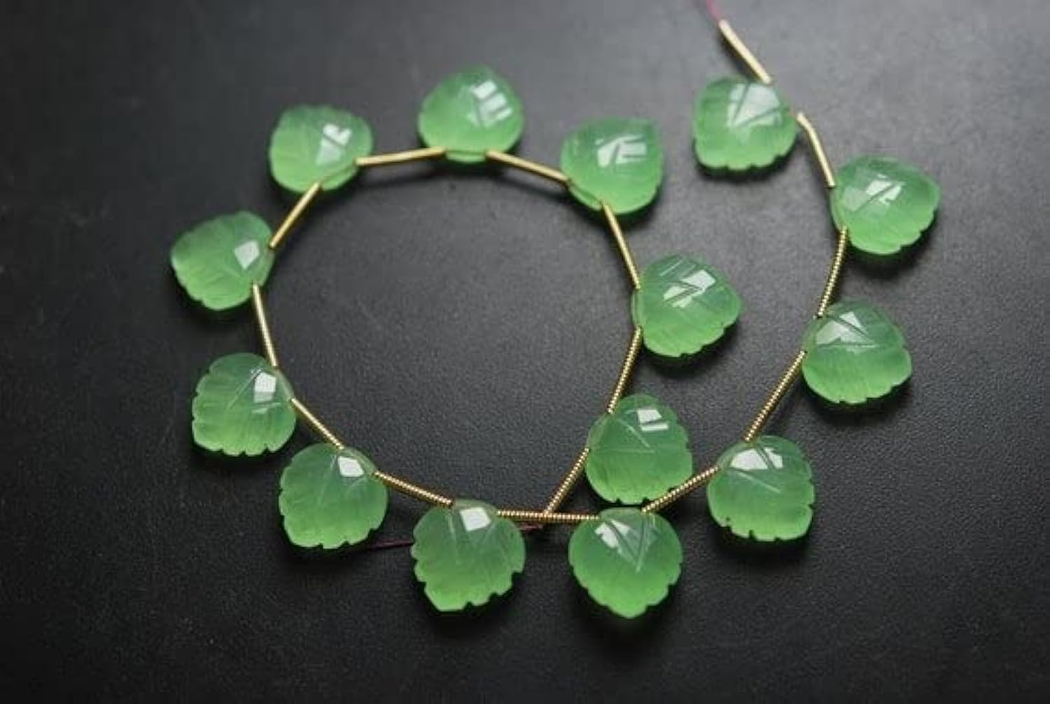 Prehnite verte calcédoine facettée en fil de 8 pouces pour offrir un cadeau artisanal