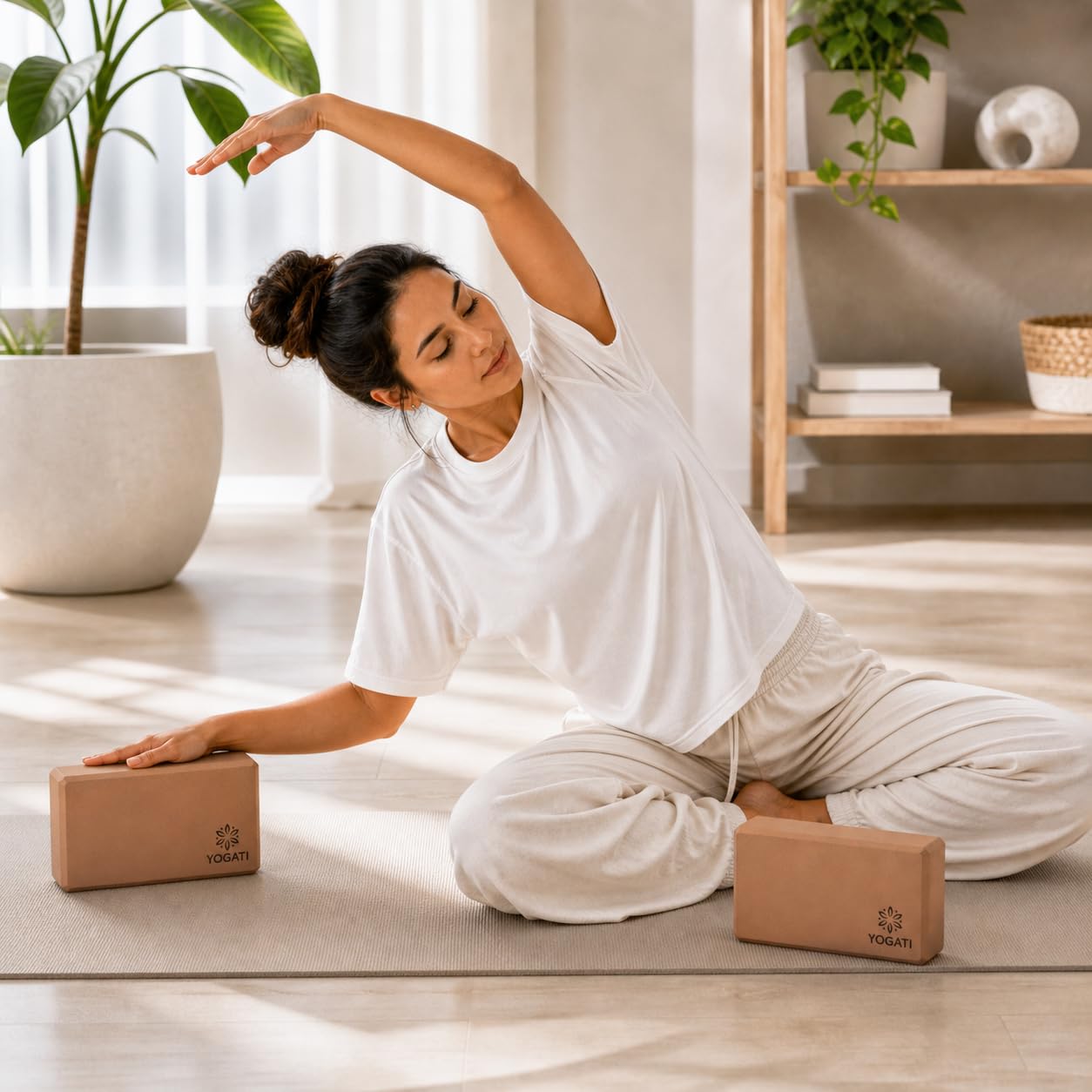 YOGATI® Blocs de Yoga en Mousse lot de 2 | Briques de yoga en Mousse EVA | Dimensions 22 X 12 X 7.5 Cm | Accessoire Yoga Antidérapant pour Pilates et Fitness | Yoga blocks set of 2