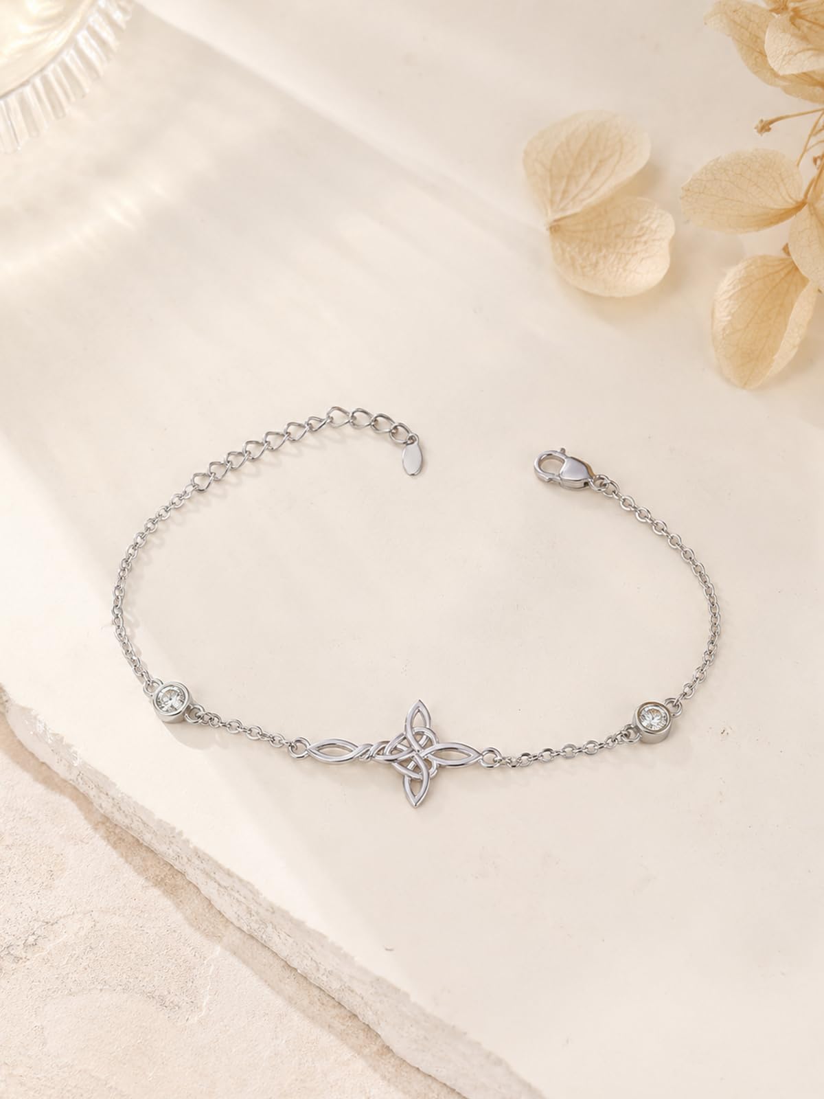 KINGWHYTE Bracciale a forma di croce in argento Sterling 925 con nodo celtico, gioiello da donna, regalo per compleanno, Natale, San Valentino, anniversario