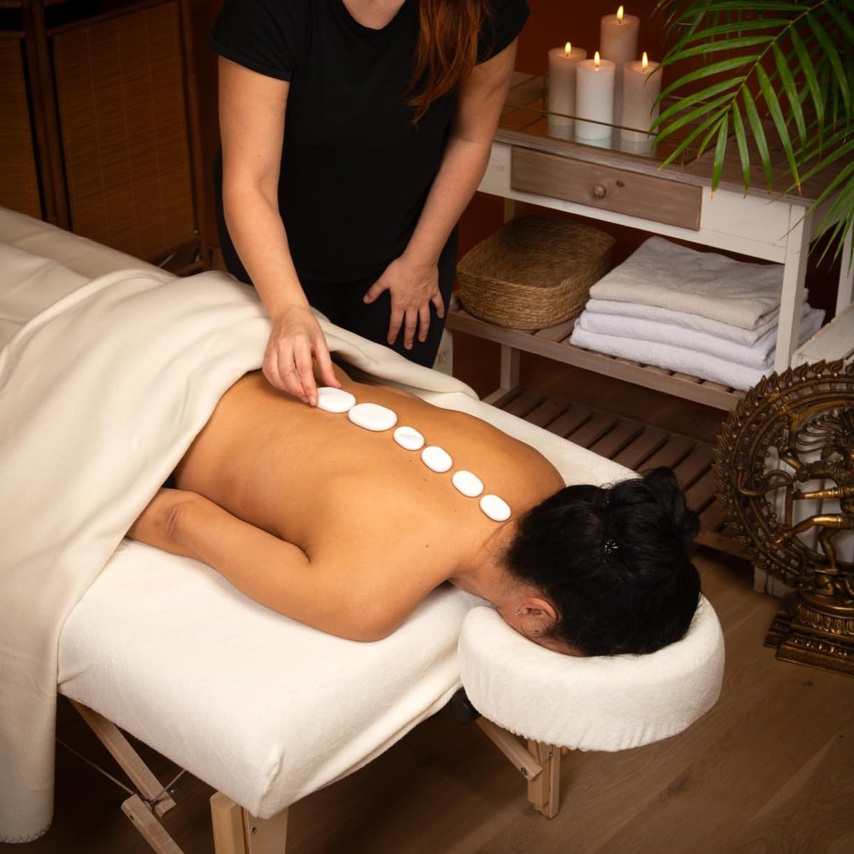 WellTouch Cold Stone Basic Set | 15 pierres de massage en marbre | Accessoires complémentaires au massage des pierres chaudes | Refroidissement et stimulation du métabolisme | Relaxation pour la