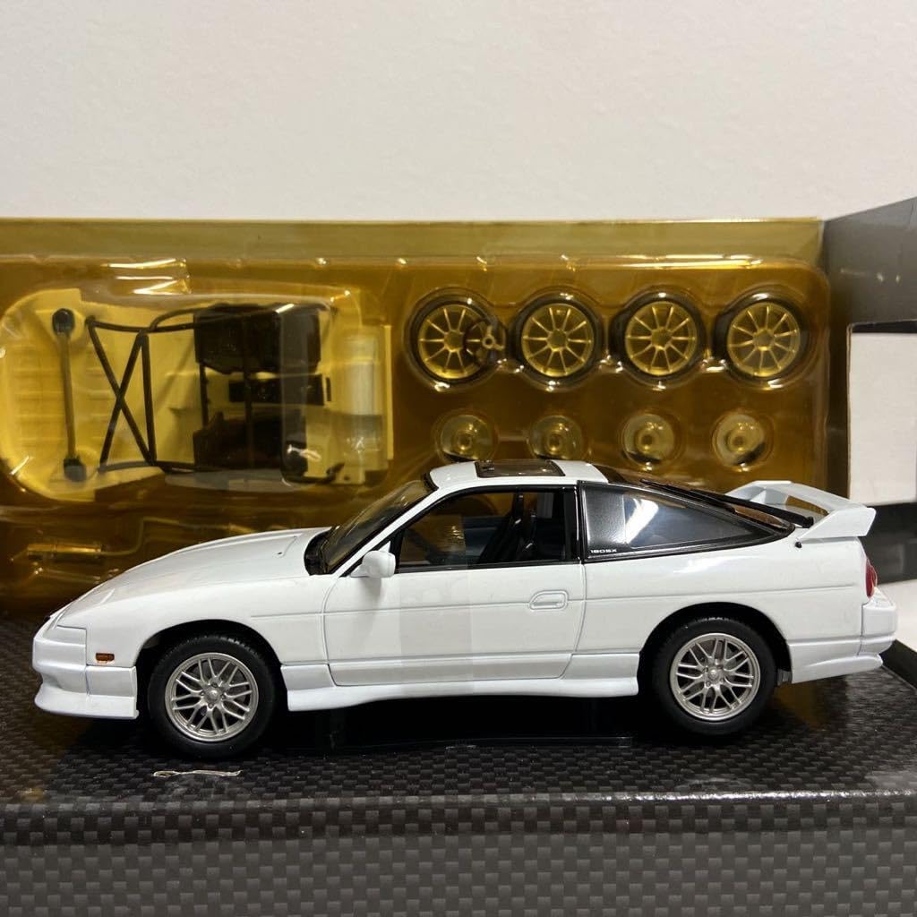 アオシマ DISM 1/24 Nissan 180SX RPS13 後期型 1996年 ホワイト 日産