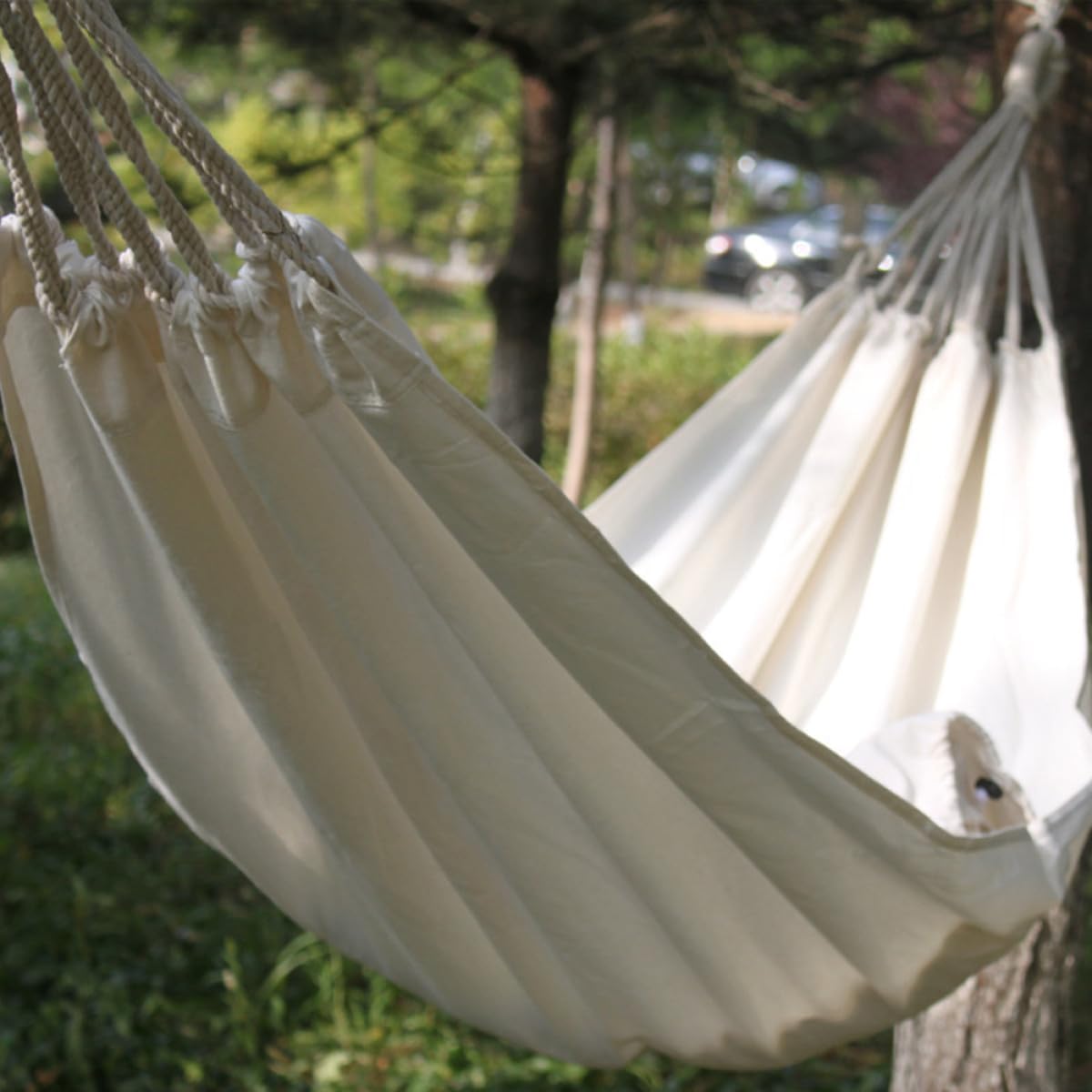 Canvas Swing Hammock Lightweight Outdoor Hanging Chair with Bind Rope Wear-Resistant Single Camping Hammock for Hiking Traveling Backyard Leisure