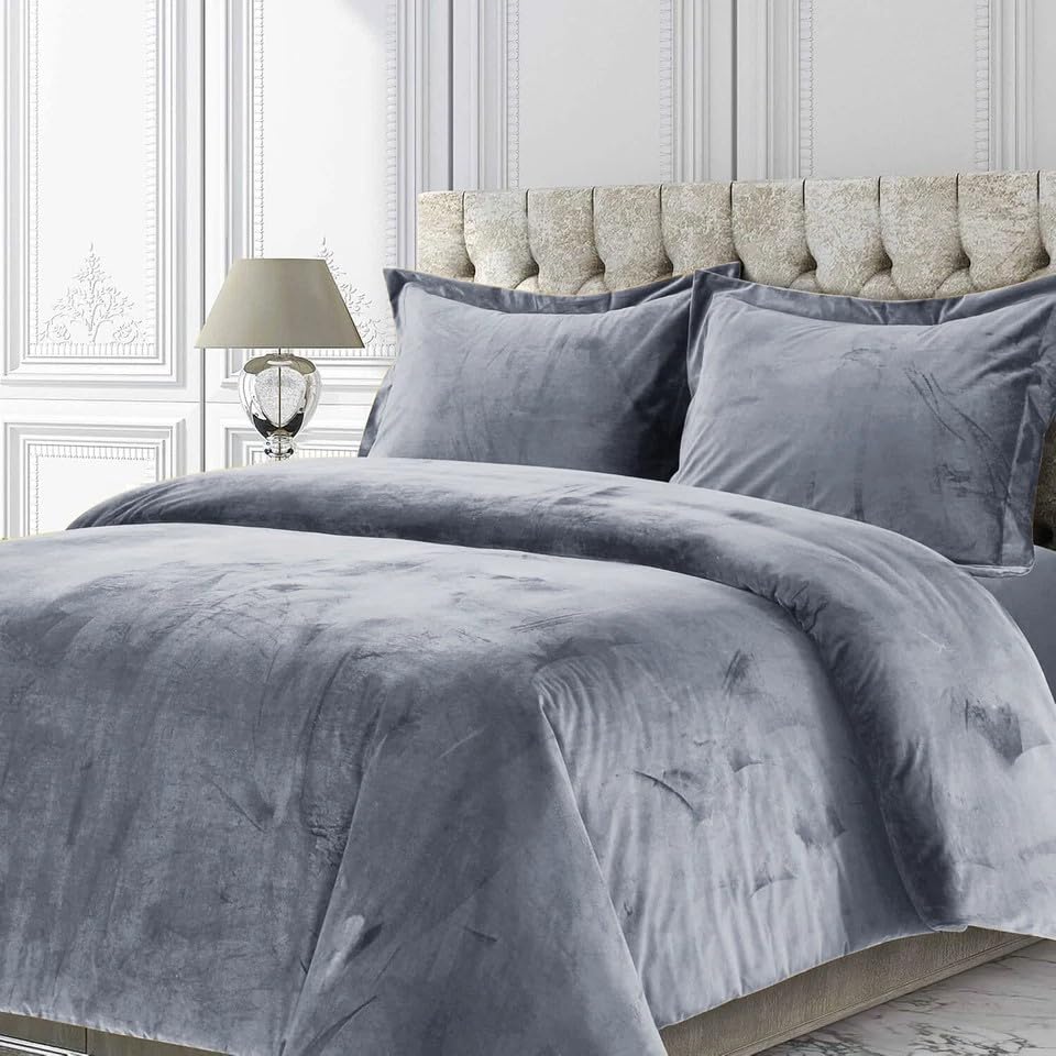 Inspire Me Plain Velvet Bedspread - Velvet Faux Fur Quilted Bedspread Bed Throw with Pillow Shams – 100% Microfiber Polyester Filling Bedding Set (Grey, Double)