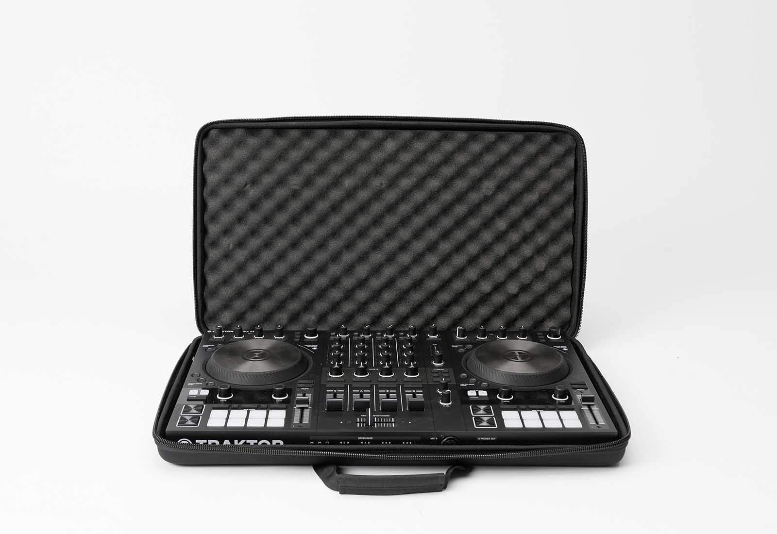 Magma CTRL Case for NI Traktor Kontrol S4 MK3 (MGA48012)