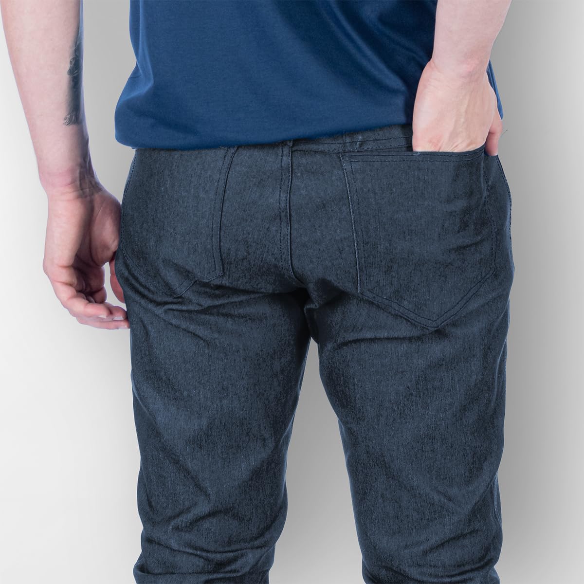 Calça Jeans Masculina Azul Casual, Básica E Muito Reforçada em promoção! Veja a oferta e mais achadinhos de Calças 5 Hoje é o melhor dia para comprar Calça Jeans Masculina Azul Casual, Básica E Muito Reforçada com aquele preço maroto! Promoção! Aproveite a oferta! 5